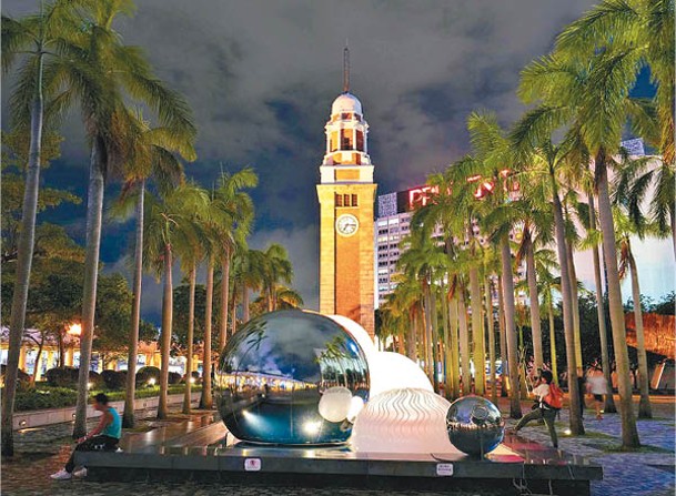 香港文化中心露天廣場即日起正舉行中秋綵燈會2023。