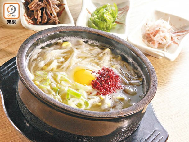 韓國人喜愛飲酒，豆芽湯可說是解酒必備。