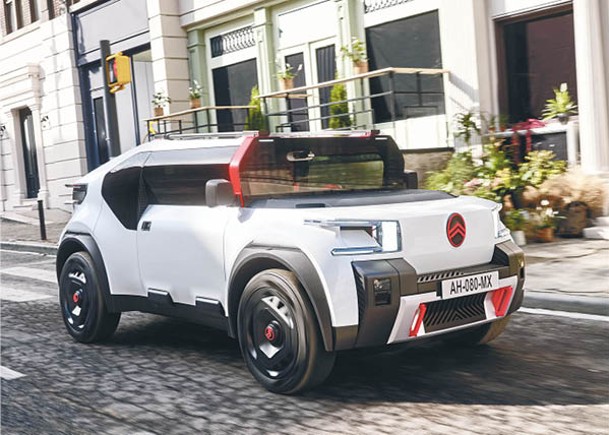 OLI車重僅1,000kg，是一款以可持續發展為核心的高質「塑」未來純電概念SUV。