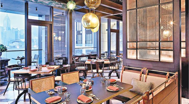 主用餐區設計瑰麗精緻，也有VIP房供客人選擇。
