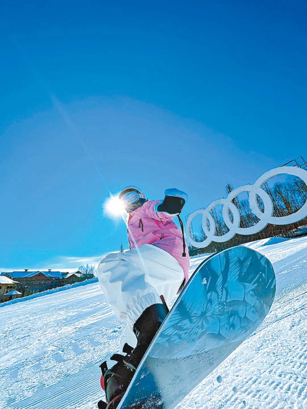 無論是專業級滑雪發燒友抑或是家庭休閒度假等，都能在這裏找到樂趣。（小紅書@阿力力）