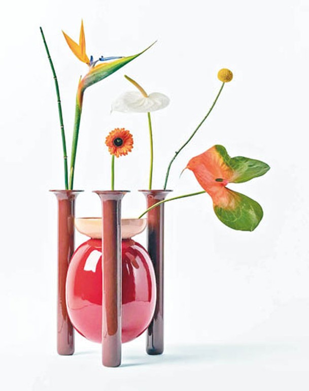 Explorer Vase