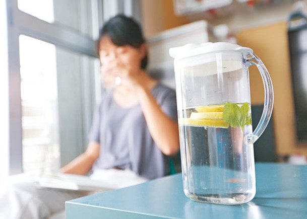 飲用檸檬水亦可增加維他命C的攝取量。