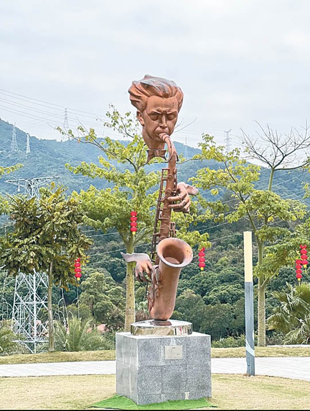 內地少有的音樂主題公園，特色雕塑無處不在。