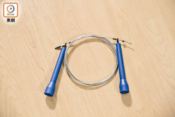 可高速轉動繩子的鋼絲繩，適合用來練習跳繩速度和次數。