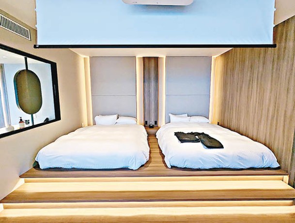 The Seven Suite的睡房設有投影幕，方便瞓住睇戲。