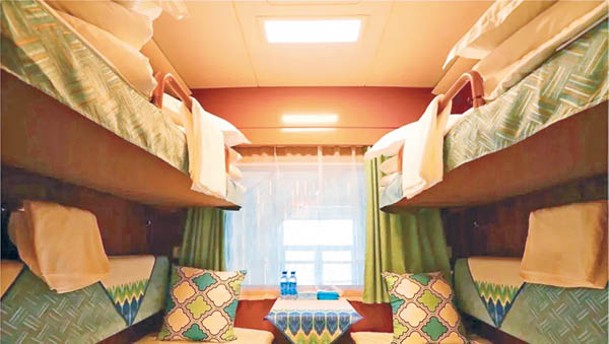 每卡藍鑽套房配置7間包廂，床榻可自行組合分拆。