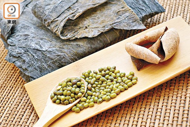 綠豆有清熱解毒、止渴消暑作用，建議可配陳皮煮綠豆湯或綠豆粥。