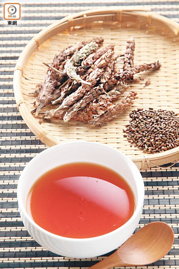 可利用夏枯草、杭菊花、桑葉及大棗煲製清肝安神茶。