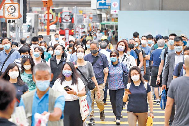 本港疫情恐隨時再爆發。