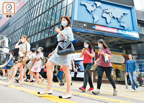 移民潮加劇，香港勢人財兩失。