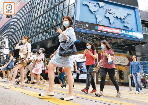 廢官又遺禍  內地挖精英  港勢淪二線城市