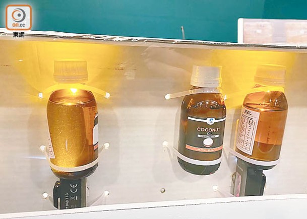 椰子油樽掩飾  海關機場檢冰毒值1.5億  20年來最大宗