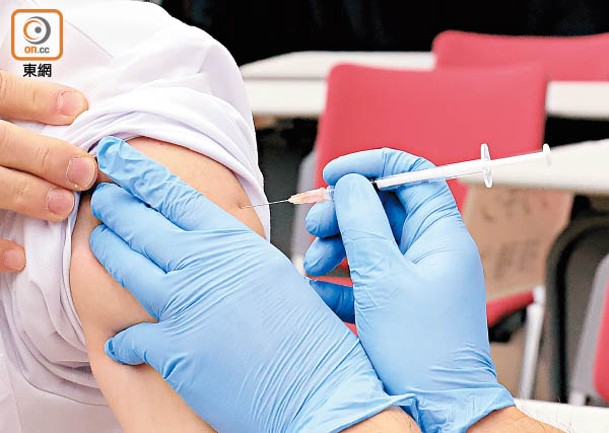 港府將於本周四起開打第3針新冠疫苗。