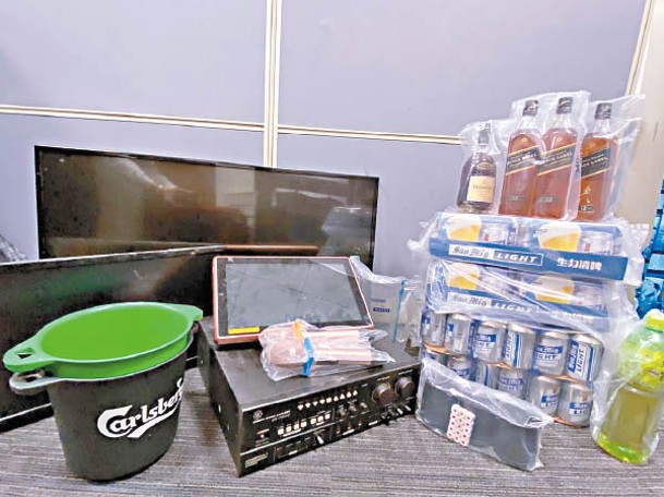 油尖：警方檢獲烈酒、啤酒及音響器材。