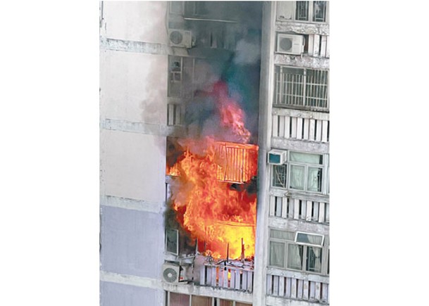 華富邨：華昌樓一單位起火。