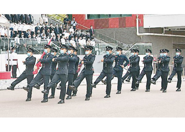 消防及救護青年團成立  加入中式步操訓練