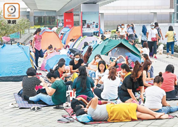 本港外傭數目跌至35萬人。