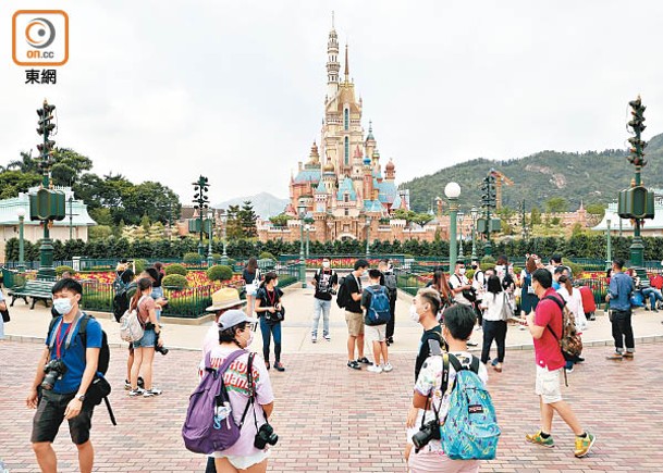 香港迪士尼樂園按政府規定，由周五起關閉14日。