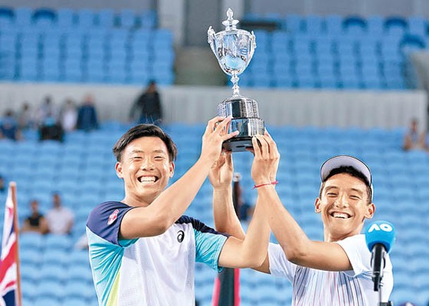 本港第一人 兩奪大滿貫 17歲黃澤林 澳網青少男雙奪冠