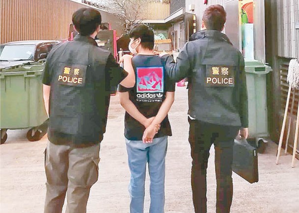 其中一名被捕男子。