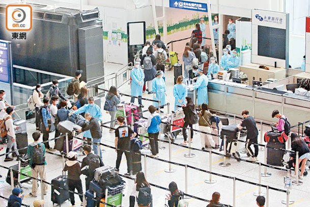 政府取消9國禁飛令，料海外港人會回到香港。