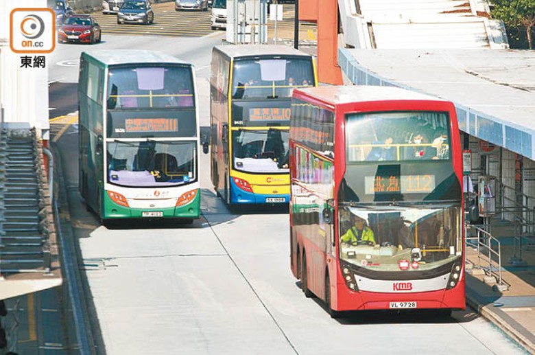 運輸署要求各巴士公司恢復早前暫停的部分巴士服務。