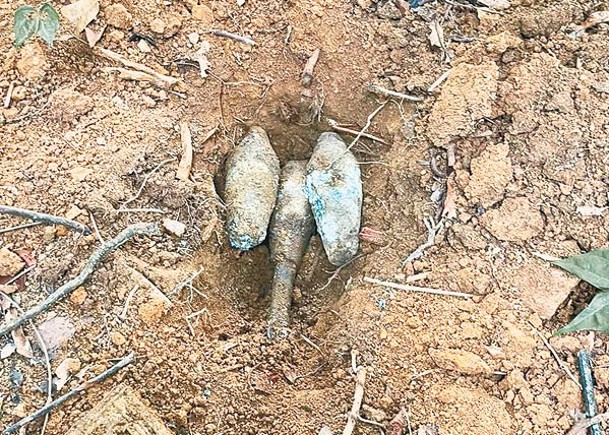 市民發現3枚手榴彈。