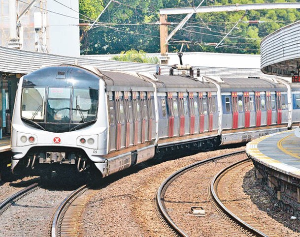 為配合東鐵綫的客量需求，「黃頭」火車於90年代中期開始進行中期翻新工程，變成大家俗稱的「烏蠅頭」（MLR）。隨着東鐵綫將延伸過海，「烏蠅頭」已於昨天光榮退役。