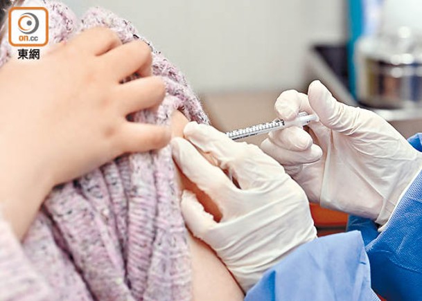 專家籲未曾打針的確診者應接種疫苗。