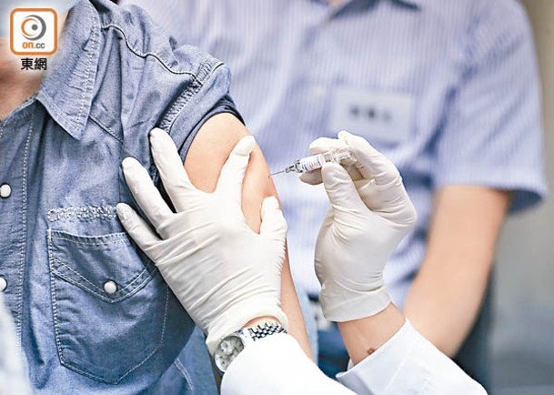 專家預計至7月時，第3針接種率可達70%。