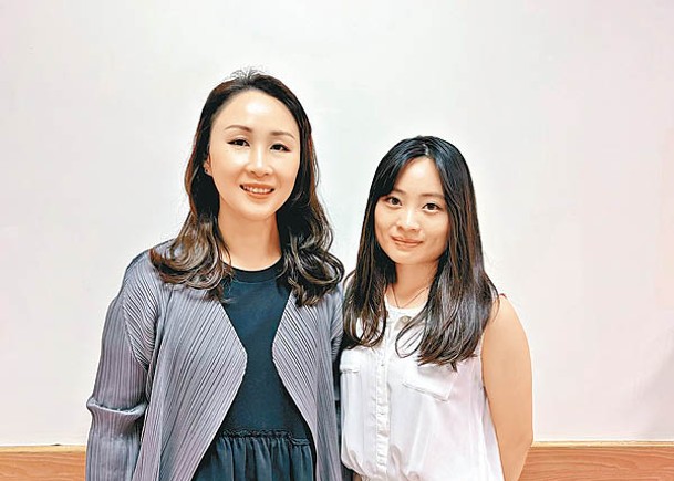 中大醫學院婦產科學系教授潘昭頤（左）及臨床講師梁曉如醫生。