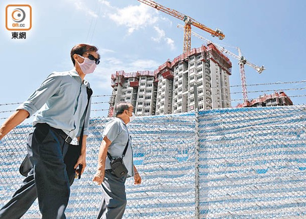 東方證全港有地可用  規劃建屋須果斷起動