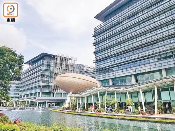 有議員指習近平參觀科學園，反映重視香港科研發展。