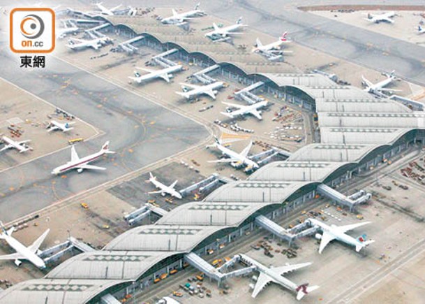機場客運量錄140萬人次年升7成