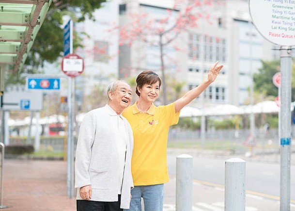 長者避暑檢疫難外出  團體代購物資