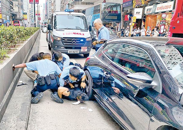 逃捕連撼兩車  毒餐車司機遭警制服