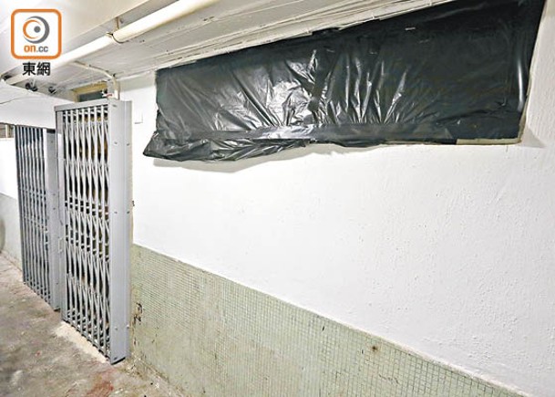 石硤尾邨23座有獨居女子陳屍家中逾10日始被發現。（黃偉邦攝）