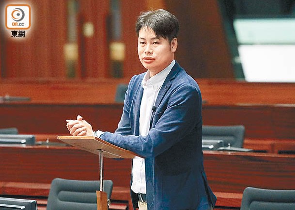 何俊賢擔心有漁民因債台高築而破產。