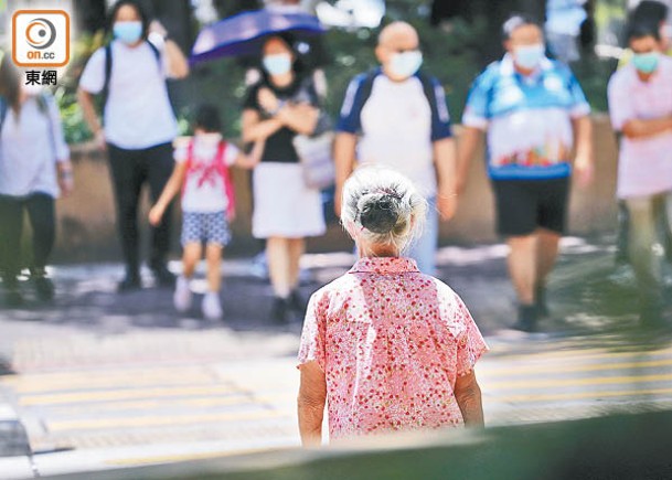 香港撒瑪利亞防止自殺會呼籲子女留意家中長者。（黃仲民攝）