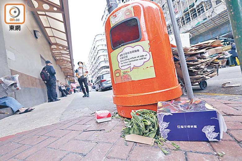 政府會研究增加亂拋垃圾定額罰款金額，避免市民隨手拋垃圾。
