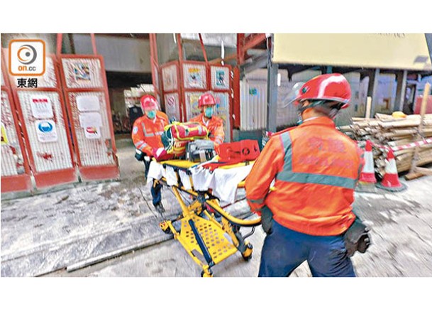 尖沙咀亞士厘道地盤日前發生工業意外，一名工人被鋼筋壓死。