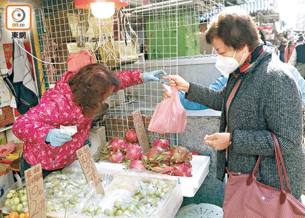 膠袋徵費宣傳不足  市民怨推行過急