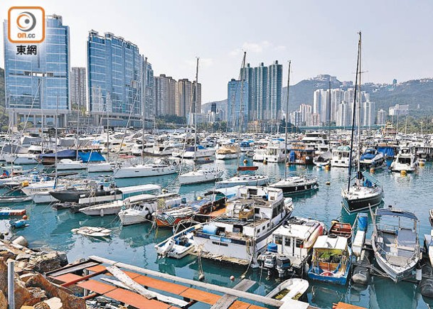 香港仔南避風塘  擬建兩公眾登岸設施