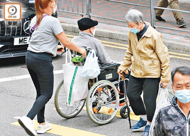 長者減少進食量容易導致營養不良。