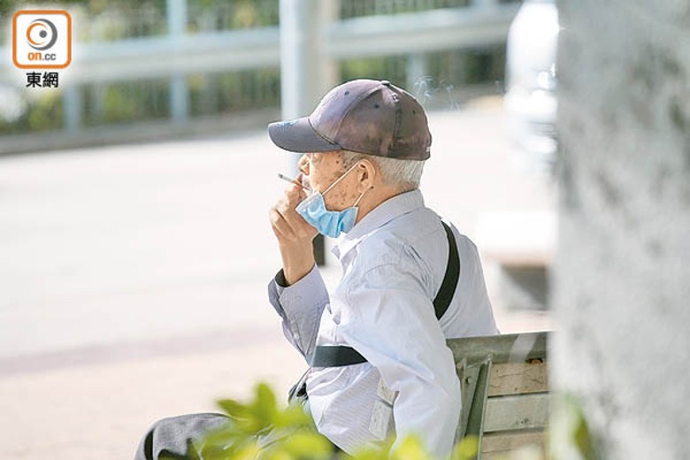 肺腺癌多年來是香港癌症死亡個案的主要原因之一，吸煙者高危。