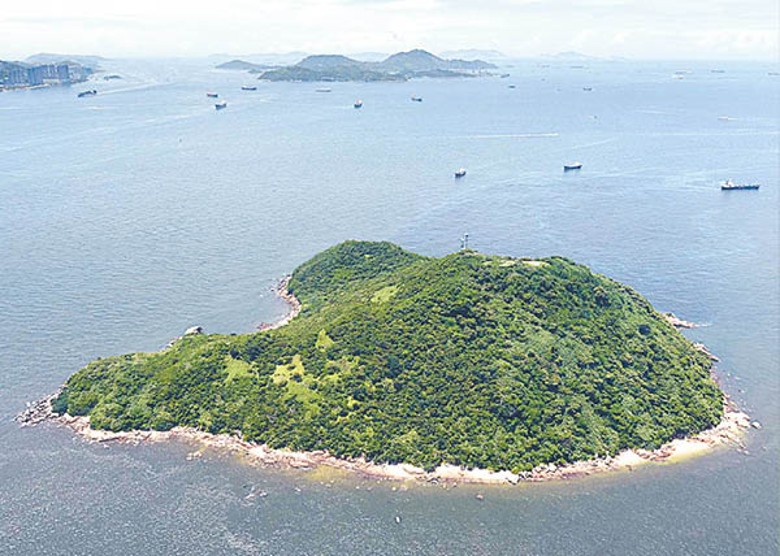 造價達數千億元的明日大嶼發展計劃備受爭議，多個環團要求撤回填海。