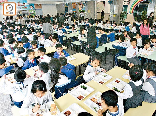 「活力午餐」停供午膳，影響10萬名師生。