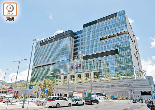中大醫院於2021年落成，同年9月開始營運。