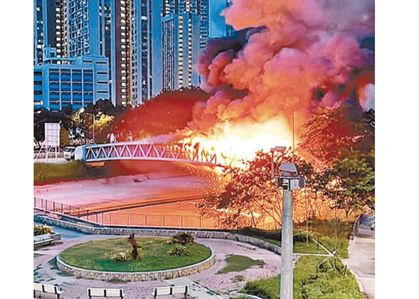 去年6月元朗發生電纜橋大火。